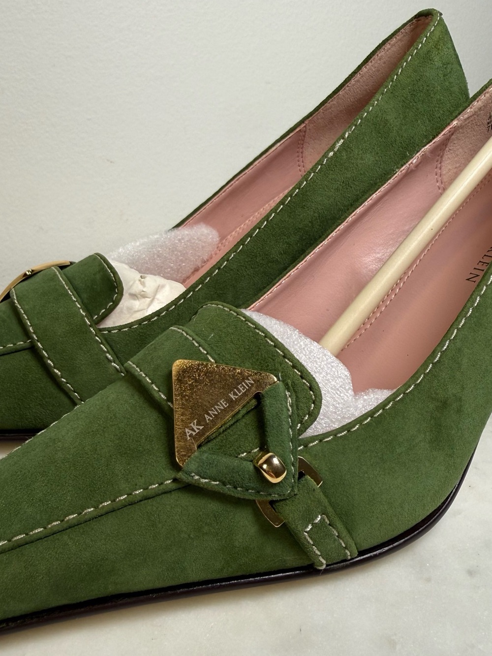 Anne Klein AK Green Suede Leather Pointed Toe Pumps Heels Women’s - Picture 6 of 11